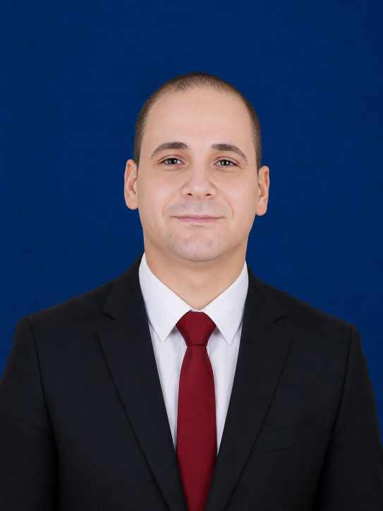 أ. محمود منصور